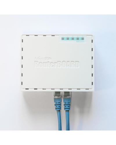MikroTik RouterBOARD RB750GR3 hEX